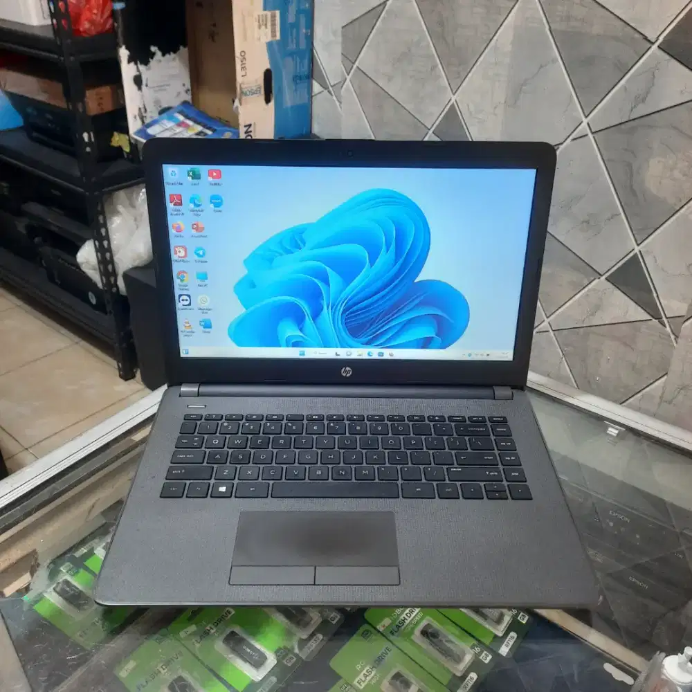 HP 240 G6, Core i3 Gen 7, RAM 8GB, SSD 256GB, 14 inch