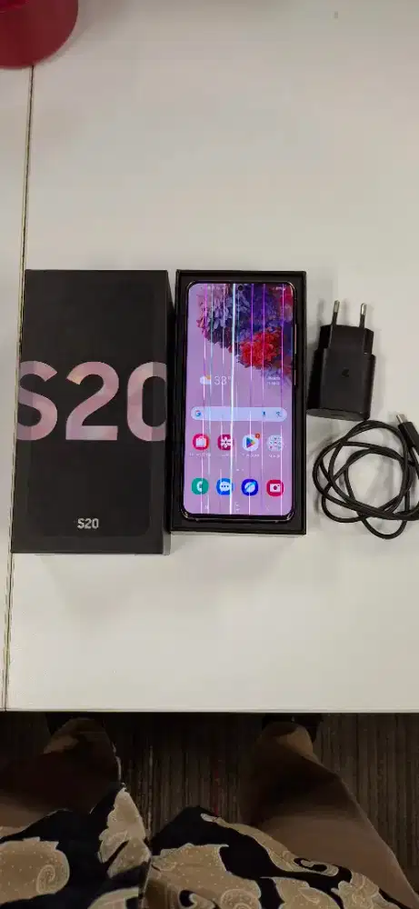 Samsung S20 4G Memory 128/8 Gb Ex. SEIN