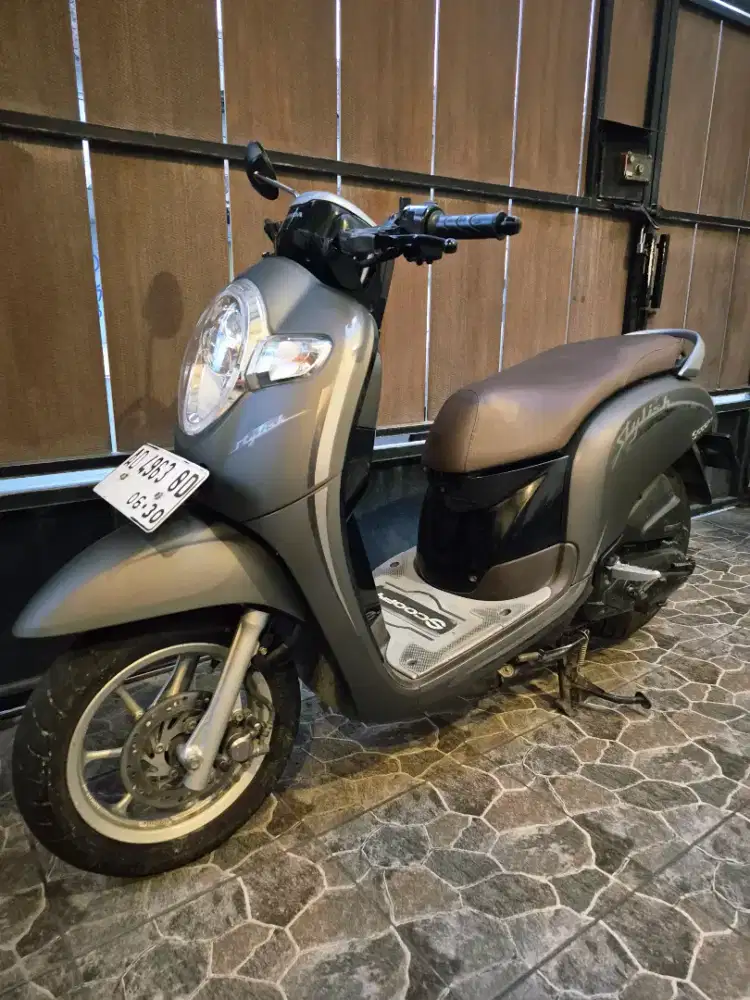 Scoopy Stylish 2020 Mulus Plat AD