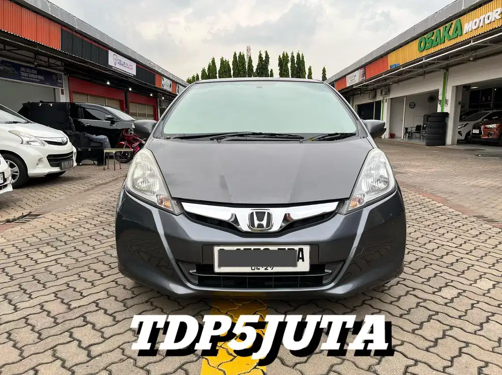 HONDA JAZZ S AT 2013 SUDAH TRIPTONIC