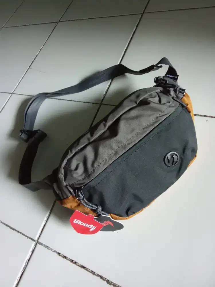 Tas selempang tas pinggang bloods original