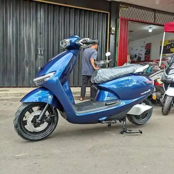 Sepeda Motor Listrik Uwinfly T90 Dinamo Motor 3000 W Bergaransi Resmi