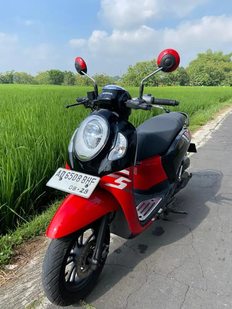Scoopy 2023 type sporty