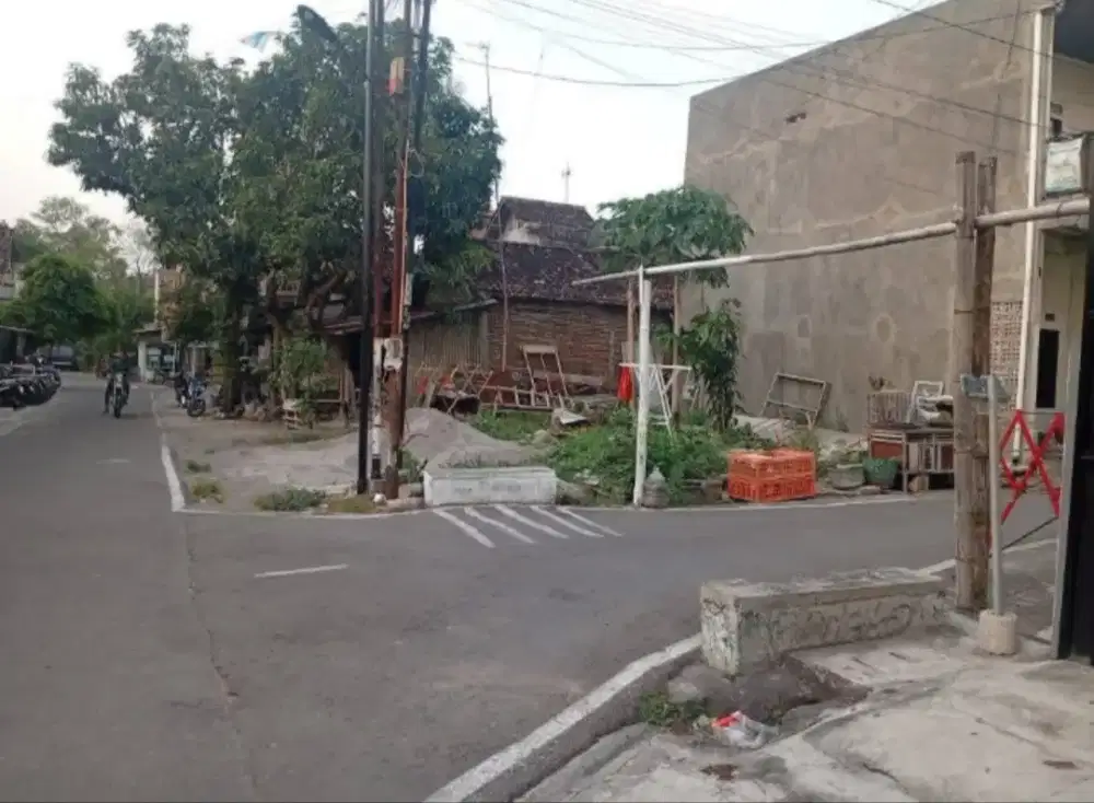 Tanah murah strategis UNS