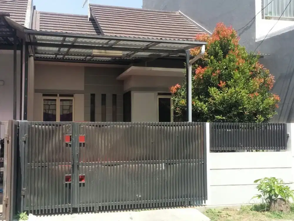 Rumah Siap Huni Terawat di Taman Kopo Indah 3