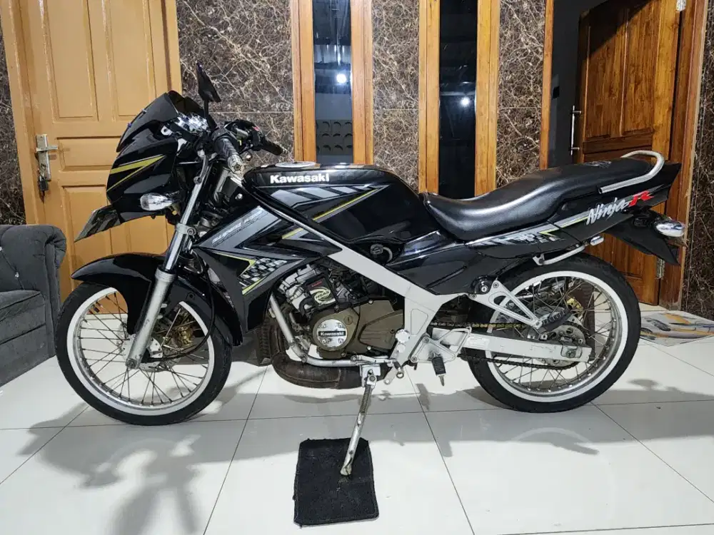 Ninja R 2015 plat F