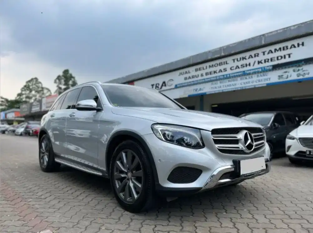 KM LOW!! MERCEDES BENZ GLC 250 AT MATIC 2015 ABU