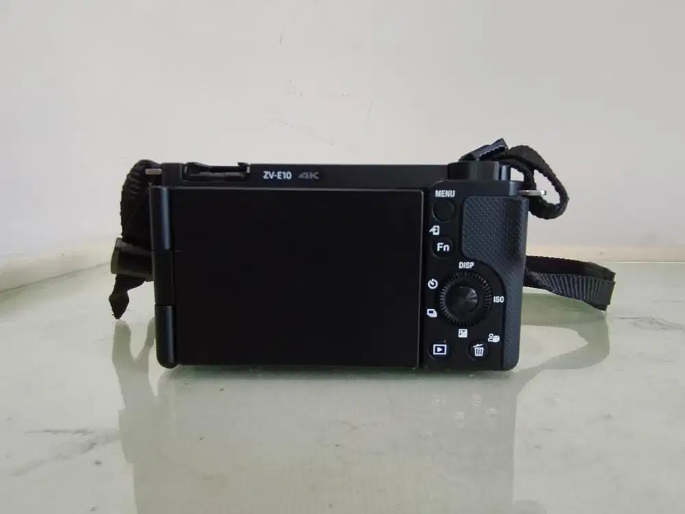 JUAL BEKAS SONY ZV-E10 plus GP-VPT2BT