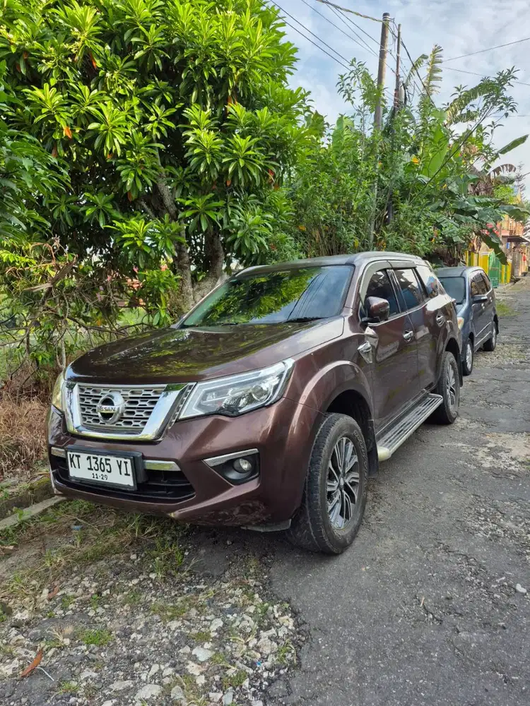 Nissan Terra VL 2.5 2018