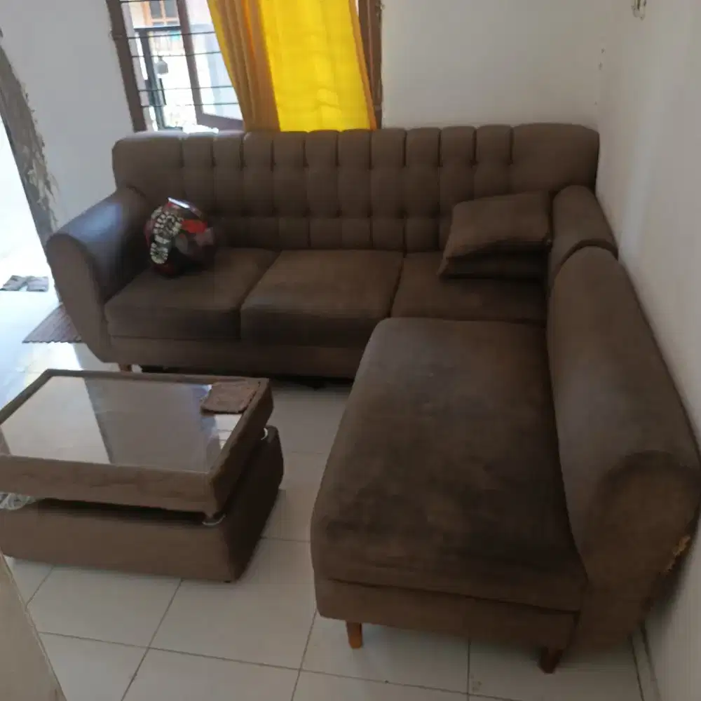 SOFA type L .,bekas masih lumayan