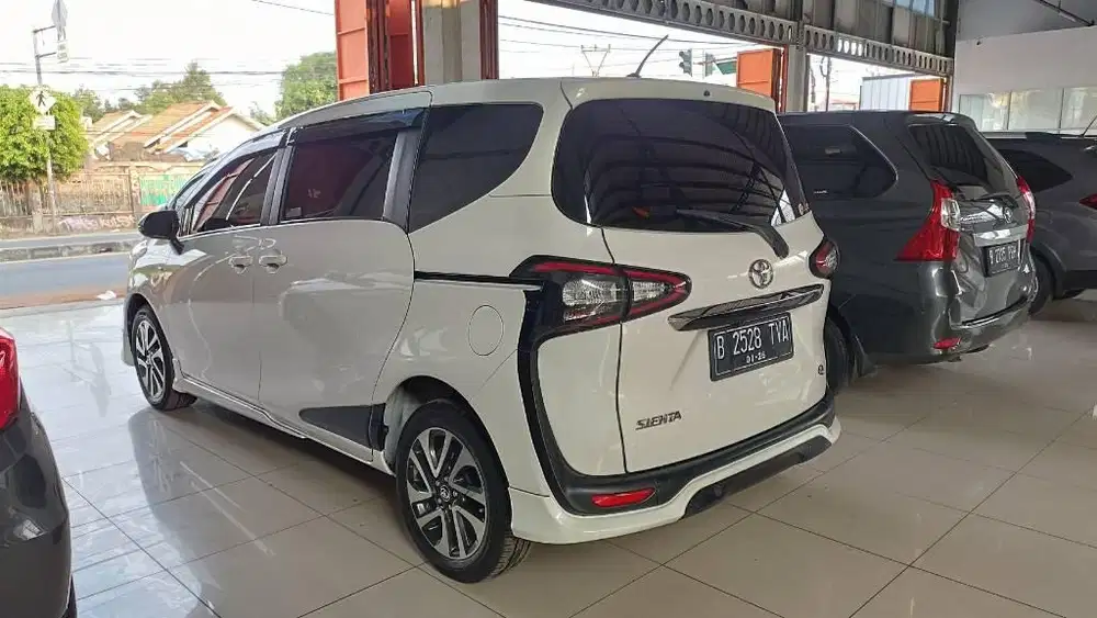 Sienta Q At 2016 Putih Siap Pakai
