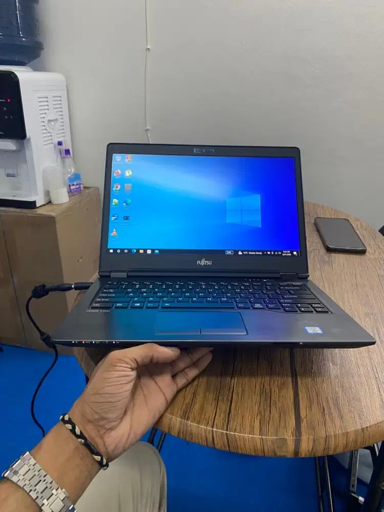 Di jual Fujitsu Laptop