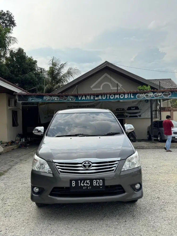 Toyota Kijang Innova G Bensin Manual 2012