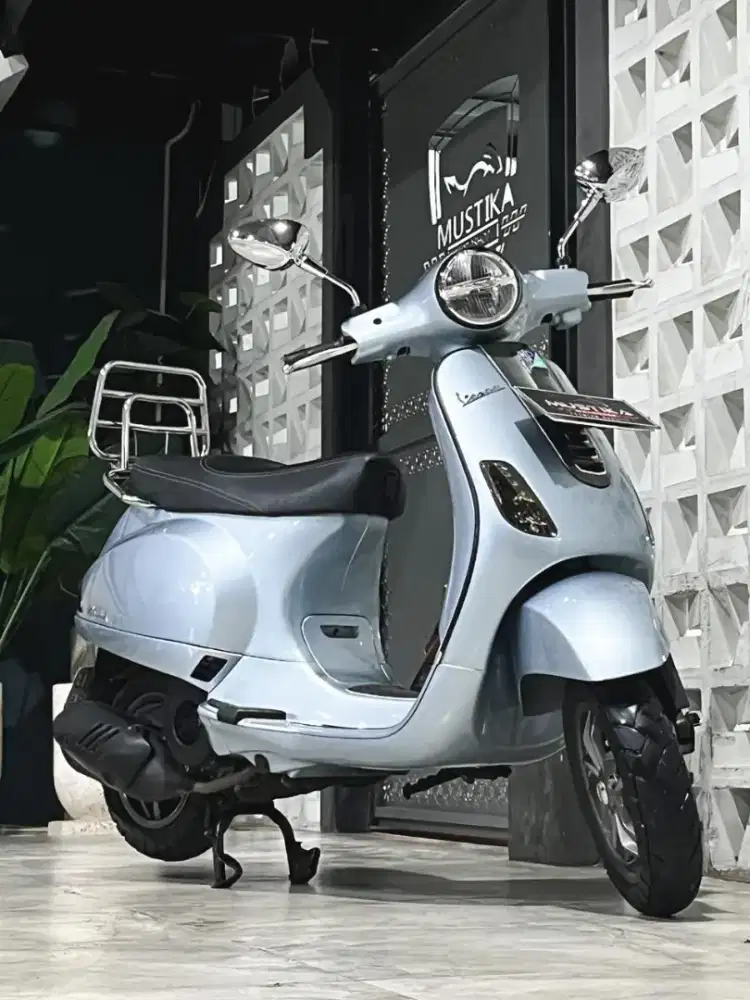 VESPA LX125 2023 - Chintia Mustika
