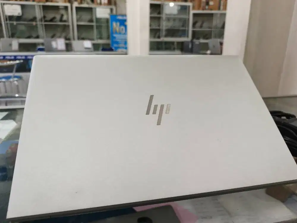 LAPTOP HP ELITEBOOK 830 G8