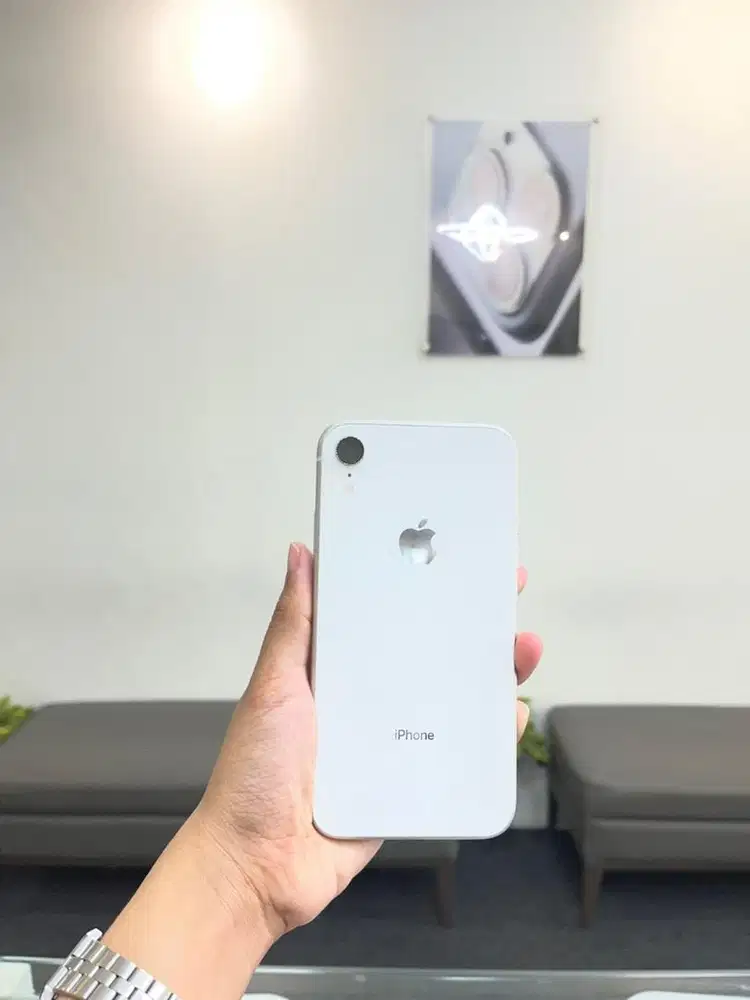 IPHONE XR 128GB fullset terima tuker tambah/kredit