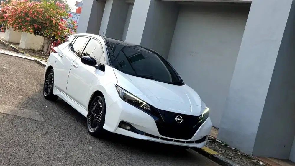 [ GARANSI 5TH ] Nissan Leaf EV Two Tone AT 2023/2024