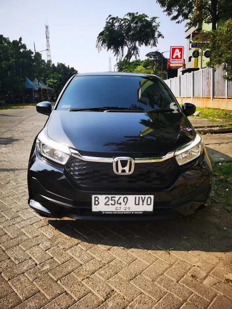 Brio e 2024 hitam pajak panjang