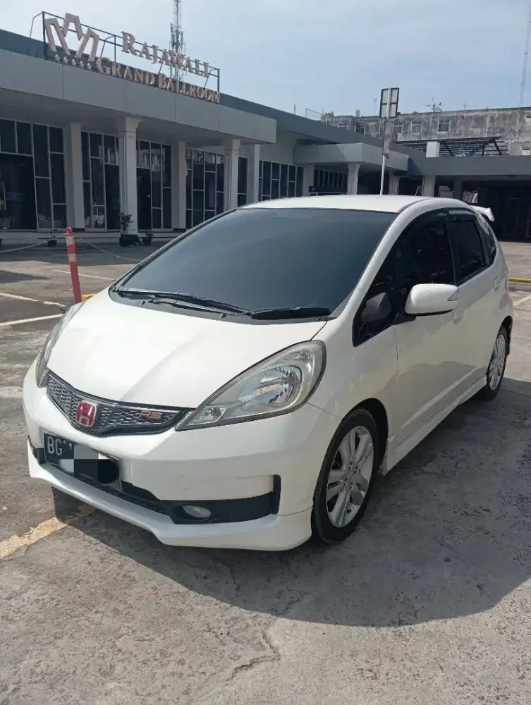 Honda Jazz RS 1.5 AT(Matic) 2012