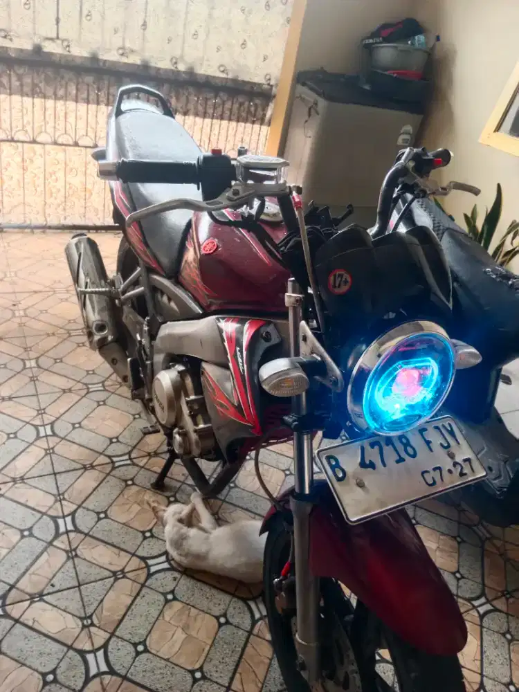 Motor bekas vixion 2007