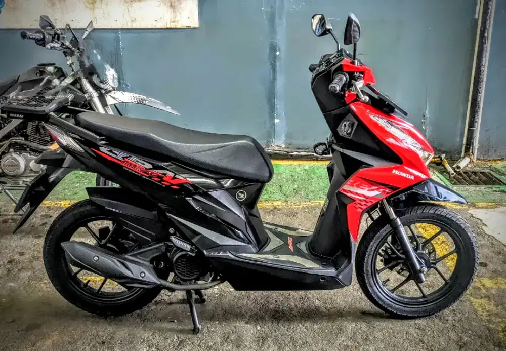 Honda BeAT CBS Funk Red 2022