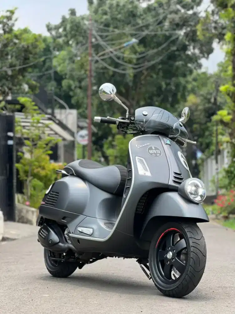 Vespa gtv sei giorni 2021 km 1800 ( gts 300 gts300 gtv 300 gts jb )