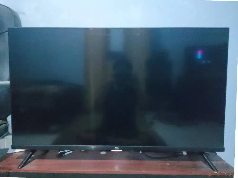 TV LED TCL40” Android TV Layar Ok Siap Pakai , BU
