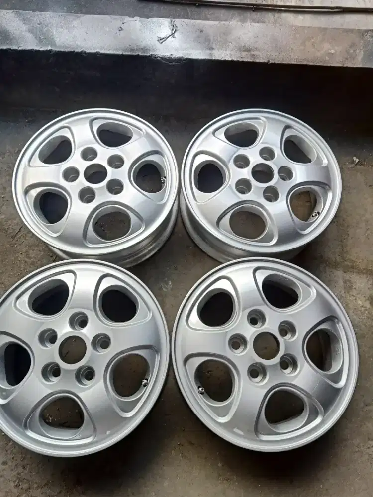 Fs Velg OEM Mitsubishi Kuda Ring 14