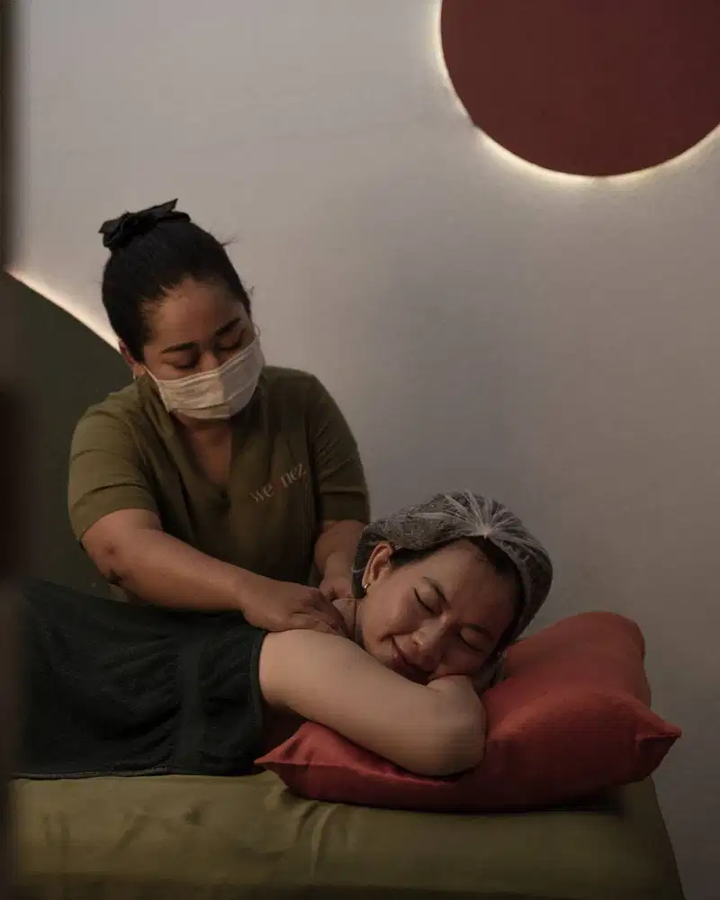 Terapis Spa Massage & Refleksi