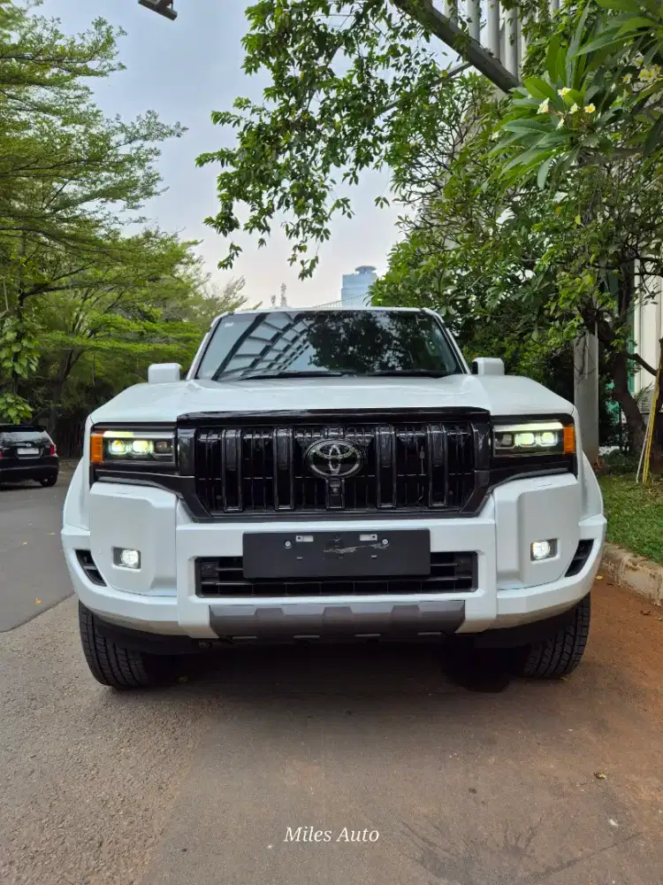 KAKADU LAND CRUISER 250 PRADO 2.8 Hybrid Diesel