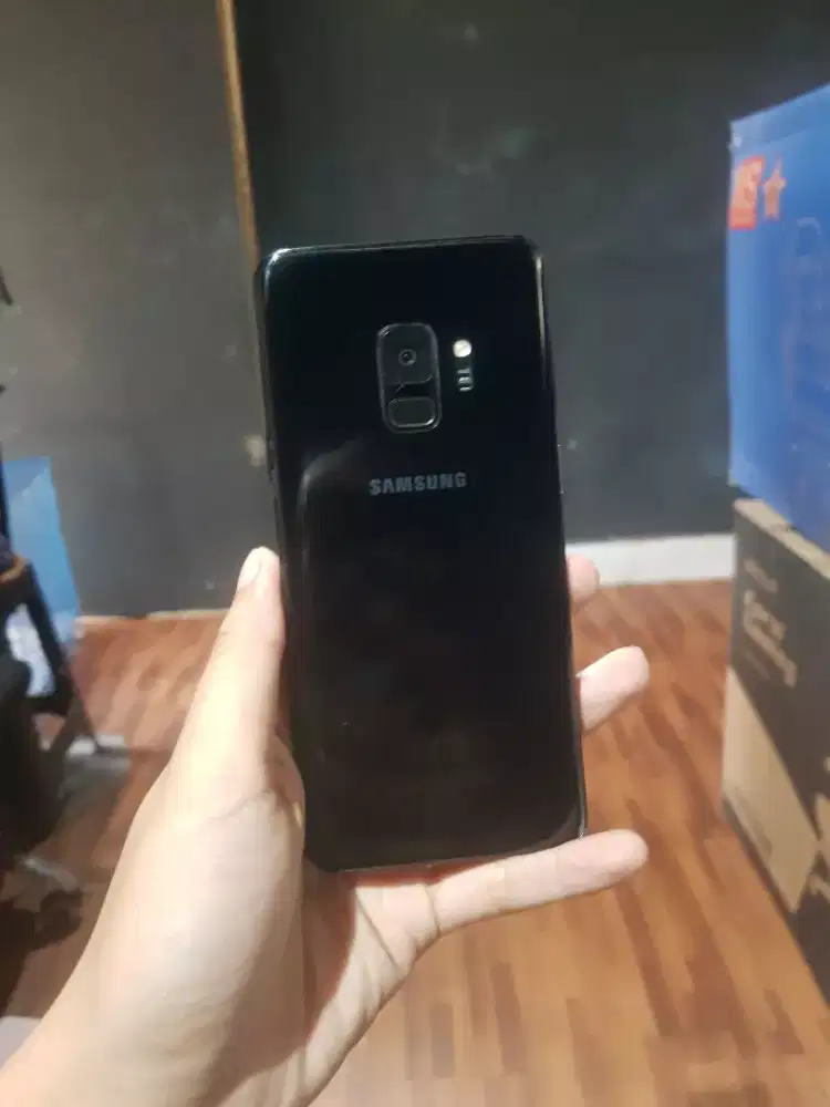 Samsung Galaxy S9 4/64GB - Hitam | Minus Shadow Tipis | Harga 1,8 Juta