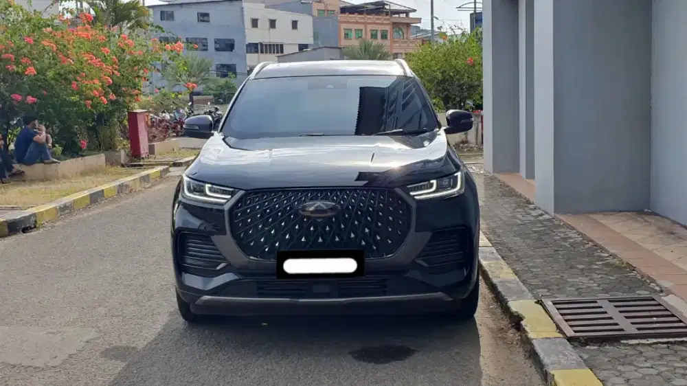 Km7rb chery tiggo 8 premium 2024 pakai 2025 hitam