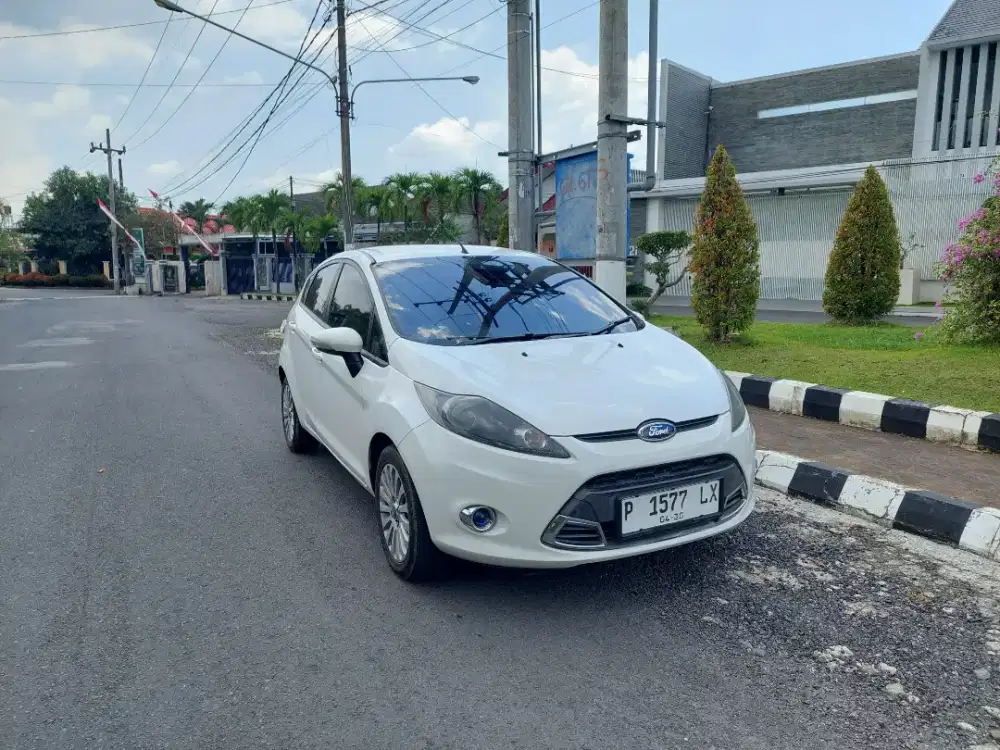 Ford Fiesta Trend 1.4 AT