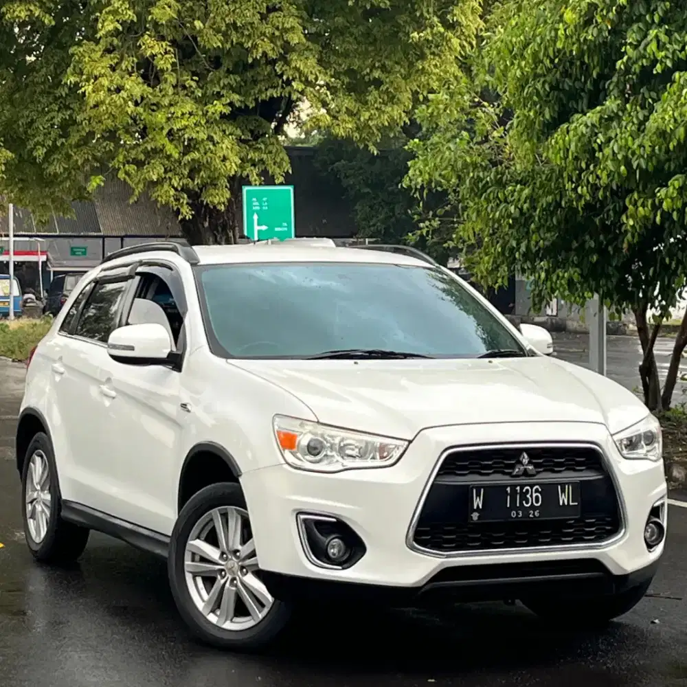 DP30JT Mitsubishi New Outlander 2.0 GLS Manual 2014 Putih Kredit Murah