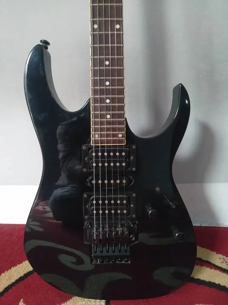 GITAR IBANEZ GIO ORIGINAL, SOUND MANTAP, TREMOLO UP DOWN ,  MULUSS