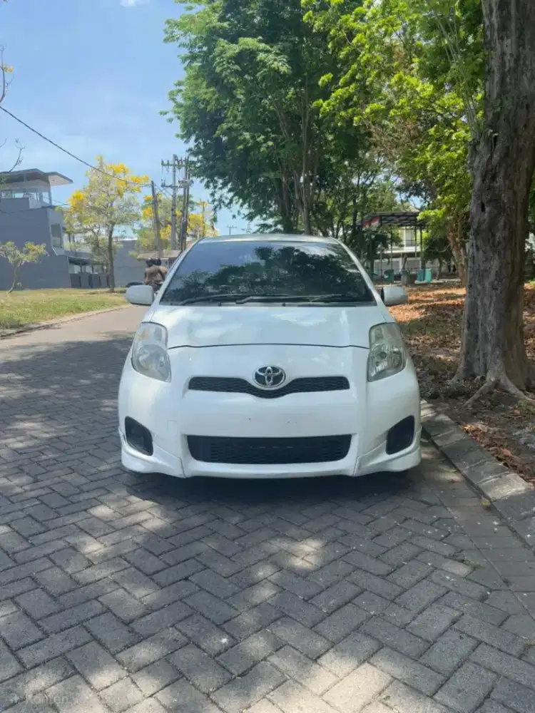 Yaris Bakpo Putih 2013 Terawat dan istimewa