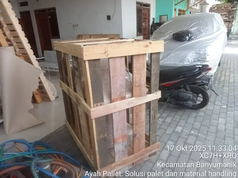 Paking kayu dan palet kayu bekas