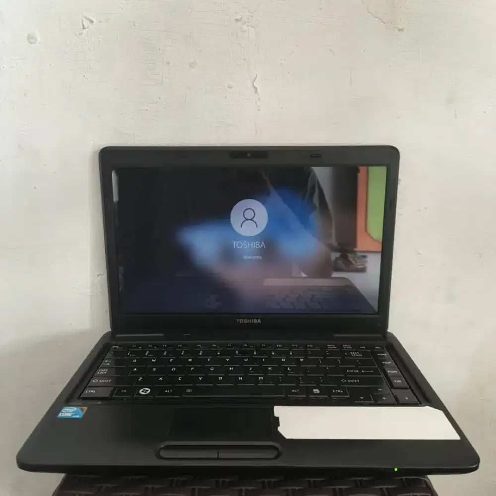 JUAL LAPTOP TOSHIBA C640 CORE i3- M370 RAM 4 GB/HDD 500GB
