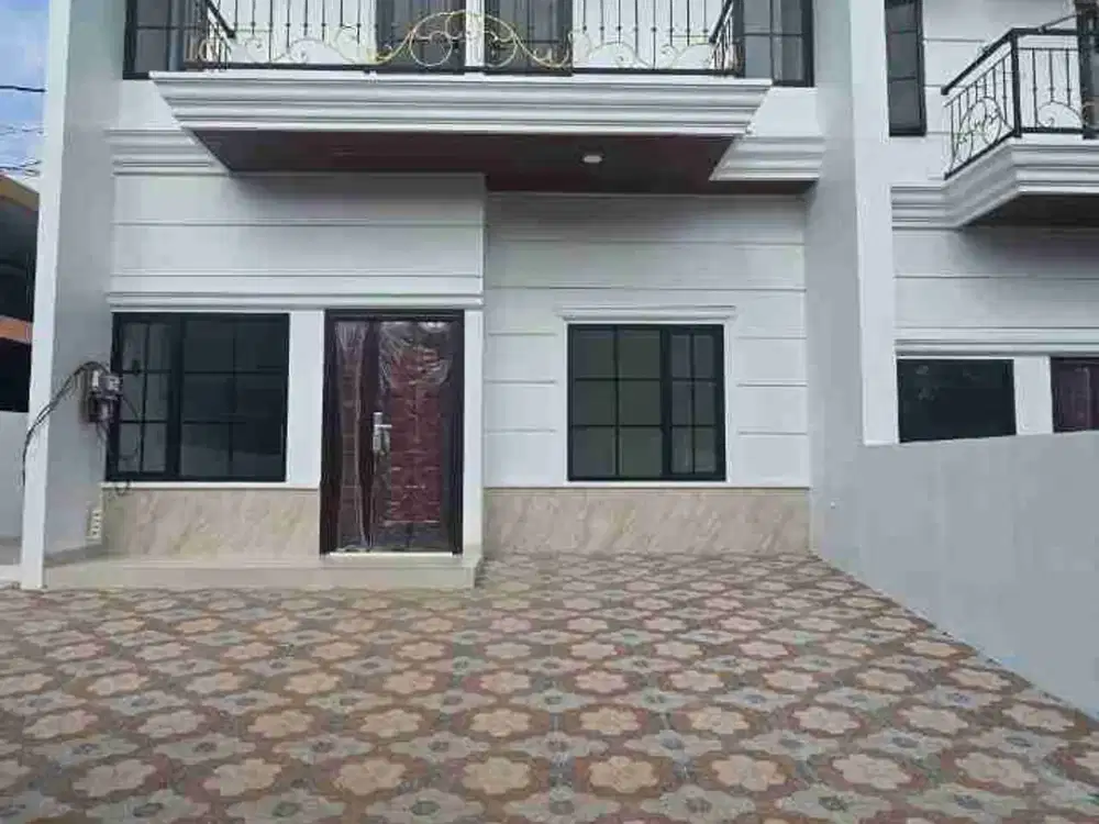 FOR SALE!! RUMAH MEWAH SIAP HUNI DEKAT PINTU TOL JATIWARINGIN BEBAS BANJIR