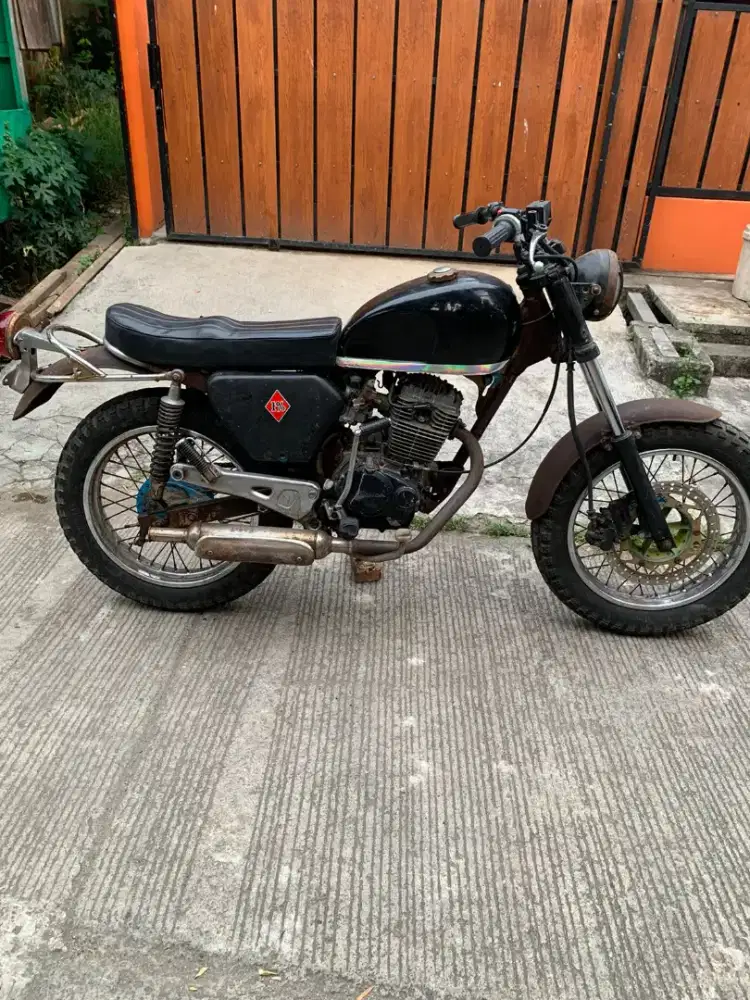 British Custom Megapro
