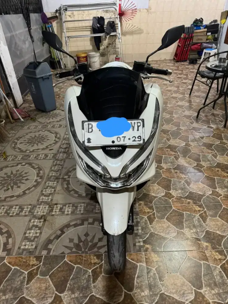 Honda PCX 2019 putih mulus surat lengkap