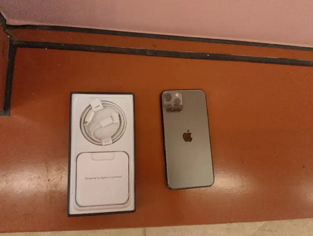 Iphone 11 pro 256gb ada bagusnya baru