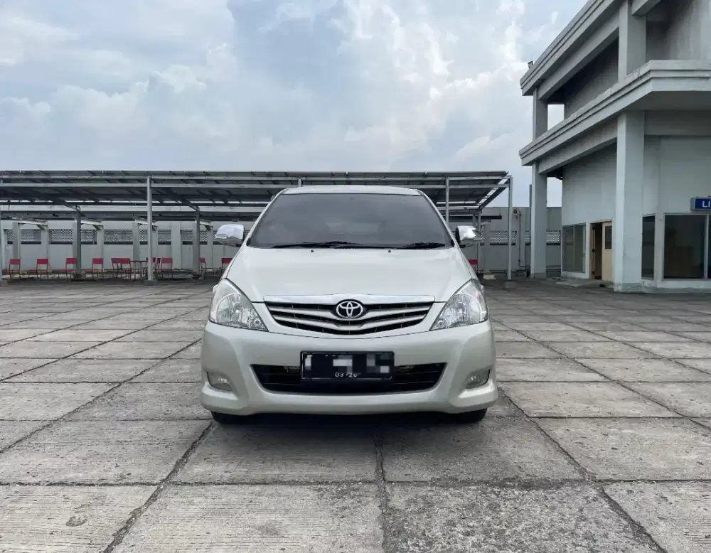 Innova 2.5 G AT DIESEL 2011
