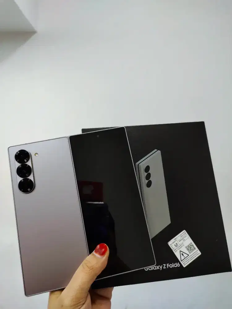 SAMSUNG Z FOLD 6 12/512 SILVER SECOND SEIN