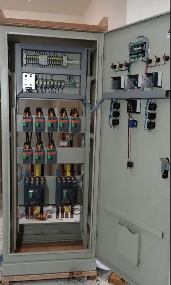 Pembuatan Panel Listrik Industri