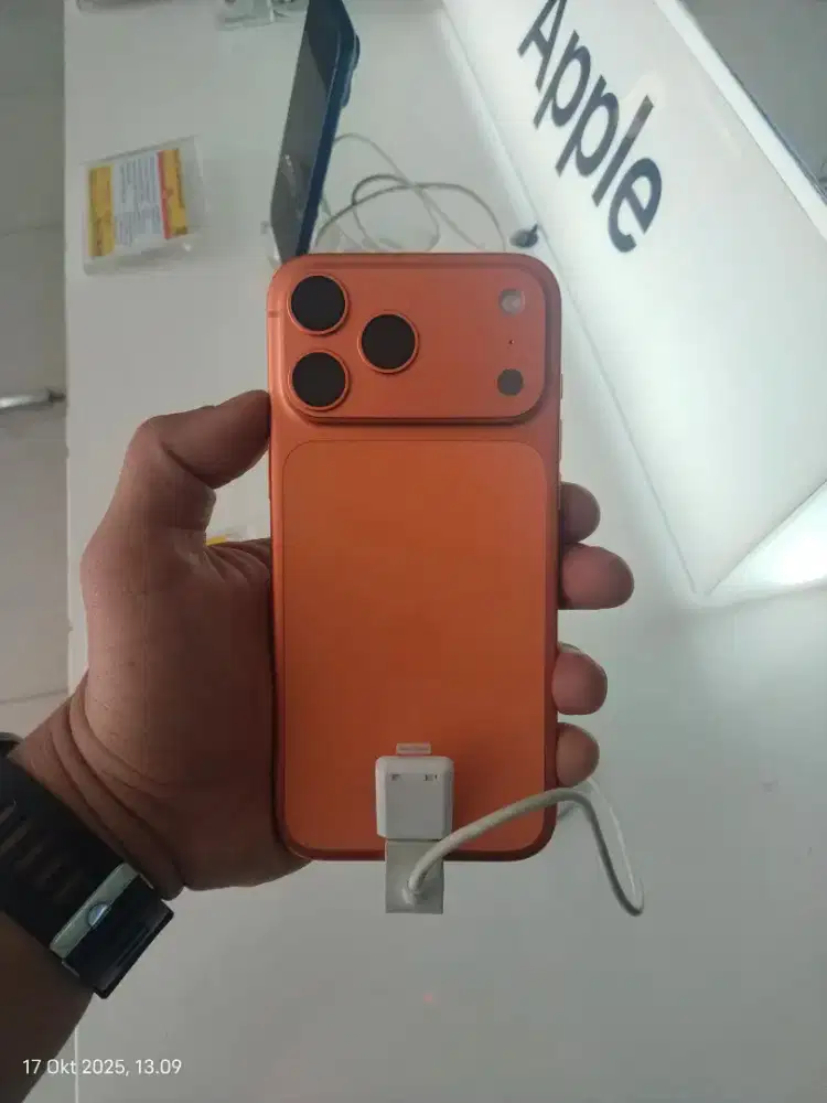 Baru iPhone 17 Pro Max 256 GB, Cicilan tanpa DP, Syarat KTP saja