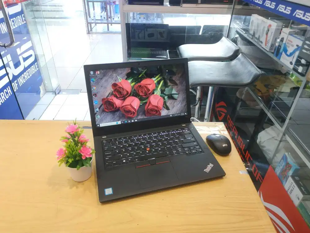 JUAL LAPTOP LENOVO THINKPAD T480 CORE i7 GEN 8 RAM 8GB SSD 256GB
