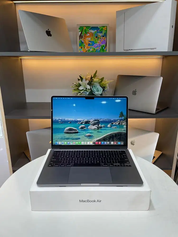 MacBook Air M3 2024 16/256GB Ex iBox