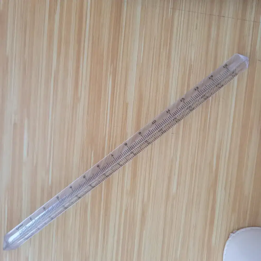 Penggaris 15cm bekas