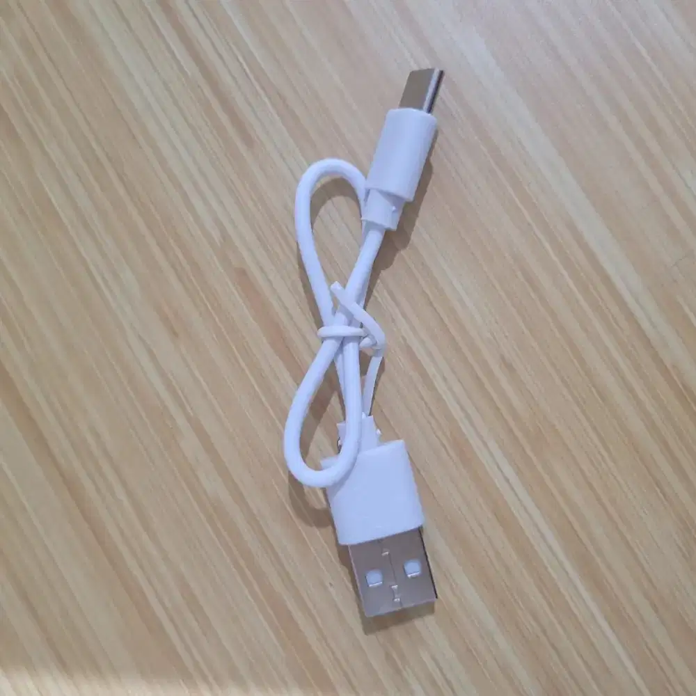 Kabel charger bekas